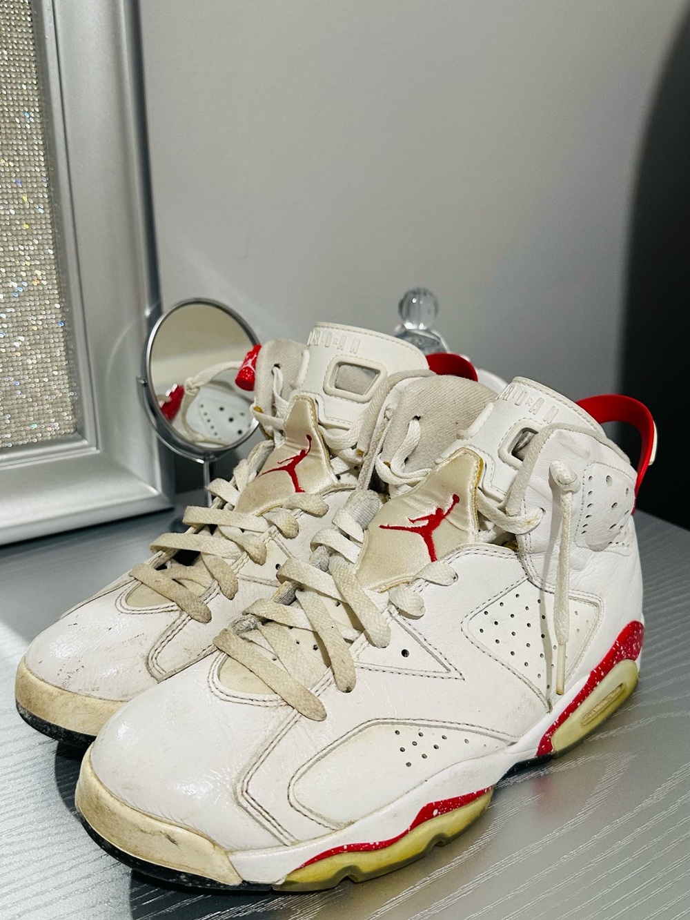 Jordan 6 red oreo white sneakers size US 8